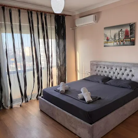 Mara House * Tiran